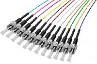Exertis Connect 391862 LWL Faserpigtails, farbig, 12x Stecker, OM3 Mul